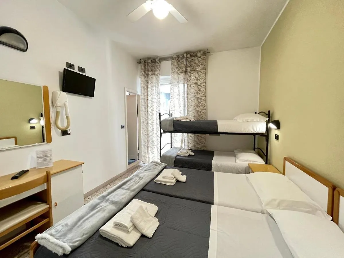 Hotel Quisisana Riccione 2*,