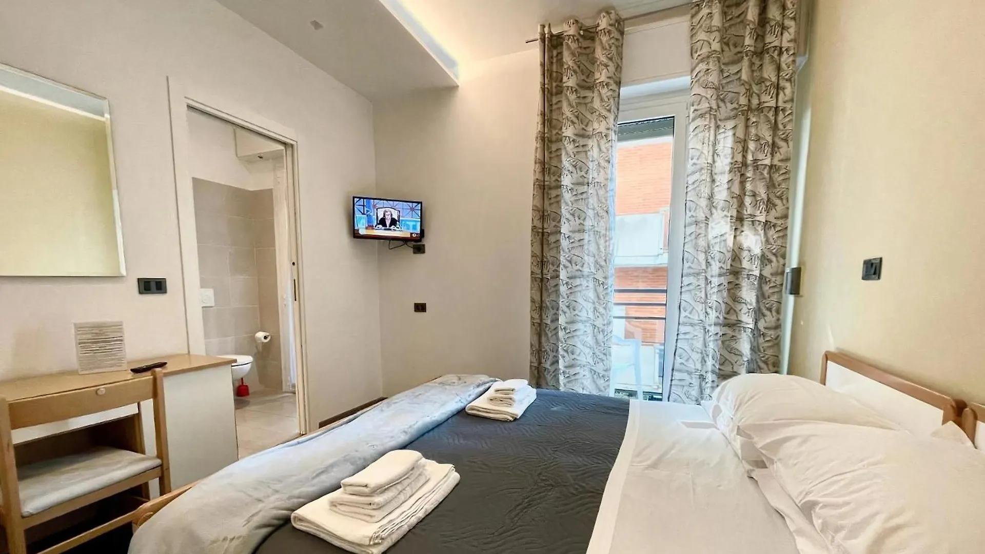 Hotel Quisisana Riccione 2*,  Italy